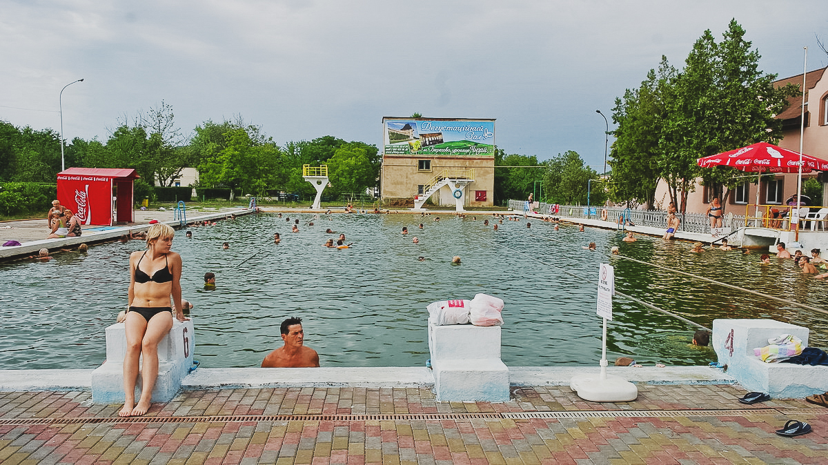 “Zakarpattya” eğitim ve spor üssünün termal havuzu