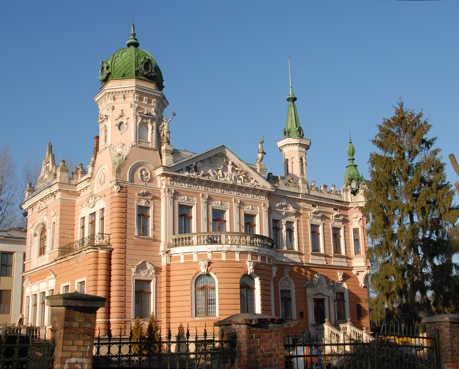 Dunikovsky Palace on Drahomanova Street