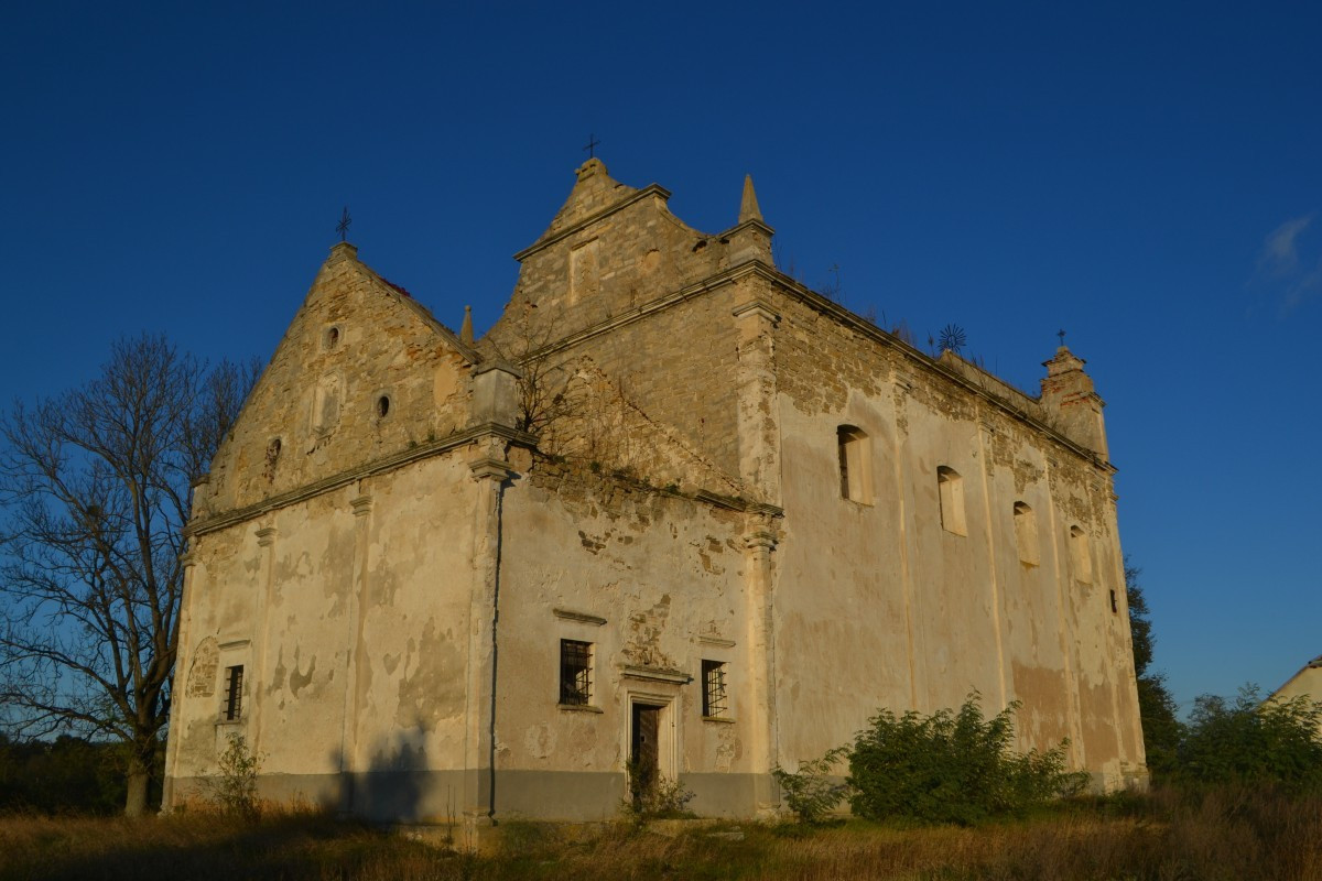 Lychkivtsi. A catholic church