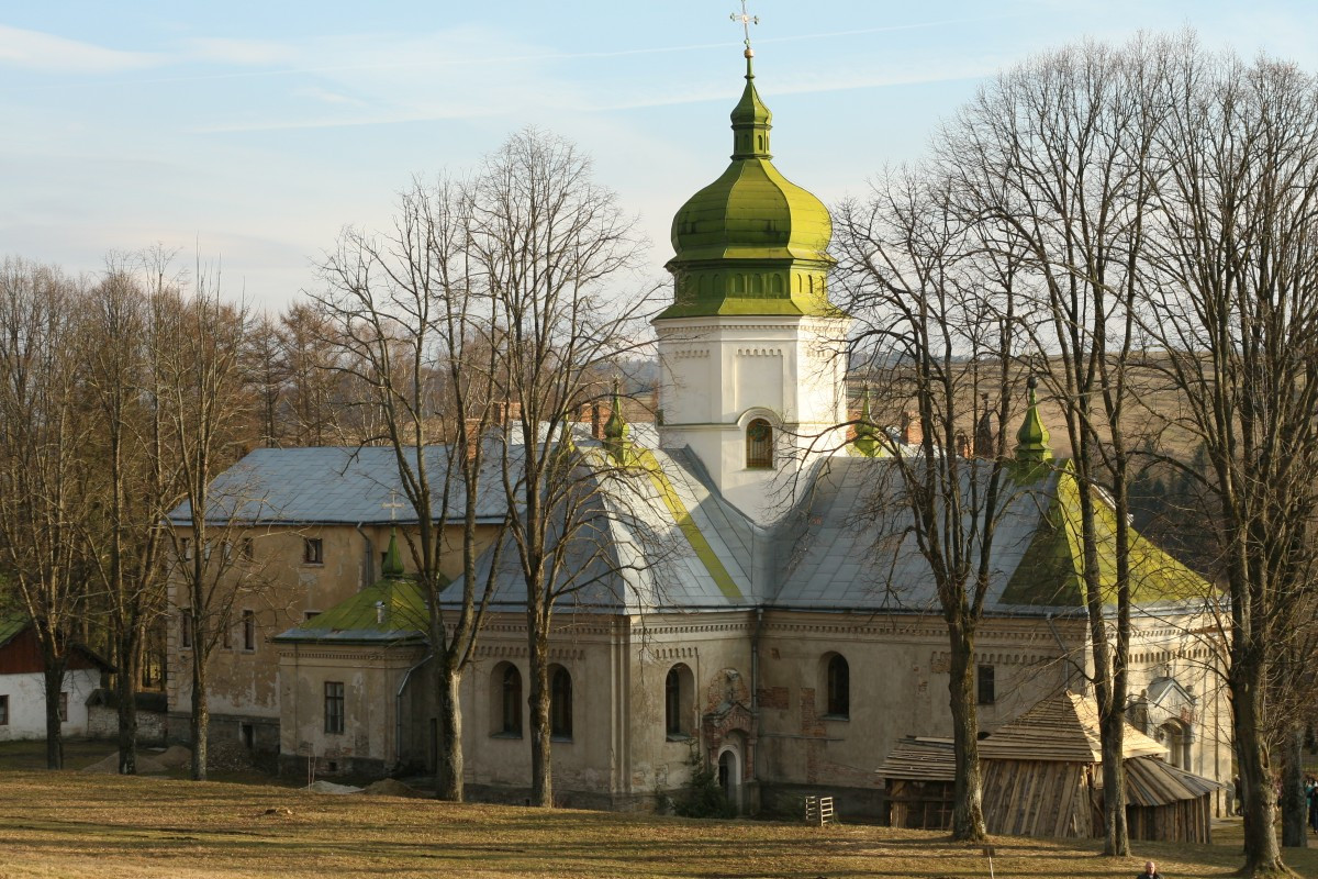 Лаврів. Лаврівський Василіянський монастир (1270р.)